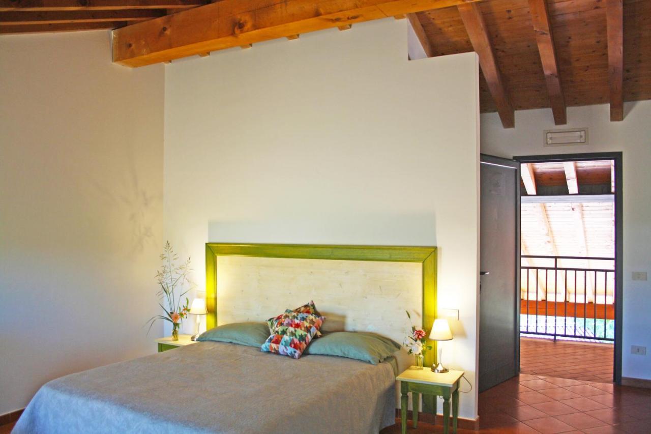 Agriturismo Fiorbello Montirone ภายนอก รูปภาพ