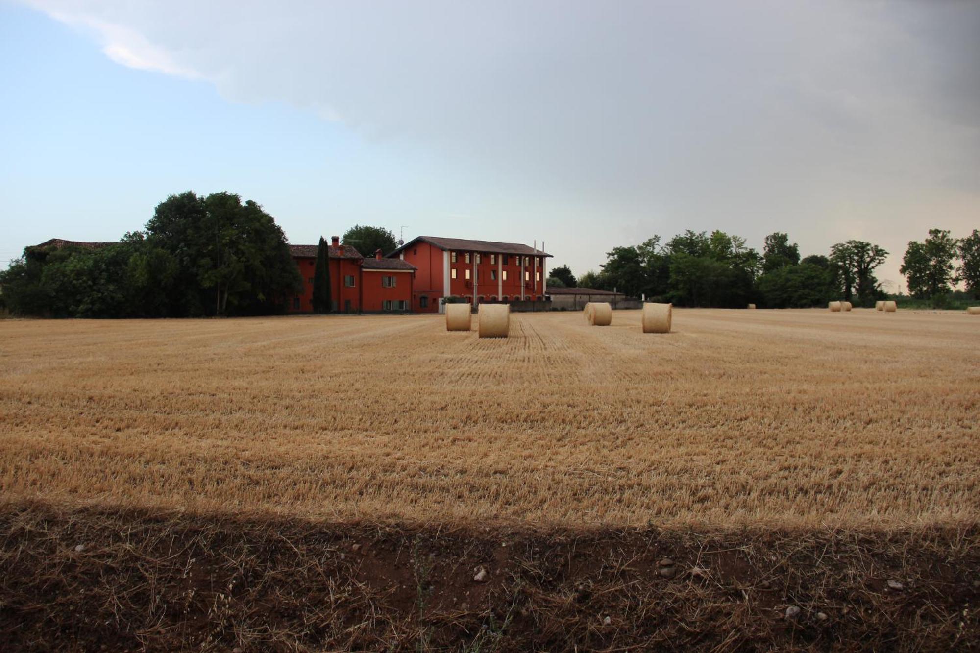 Agriturismo Fiorbello Montirone ภายนอก รูปภาพ